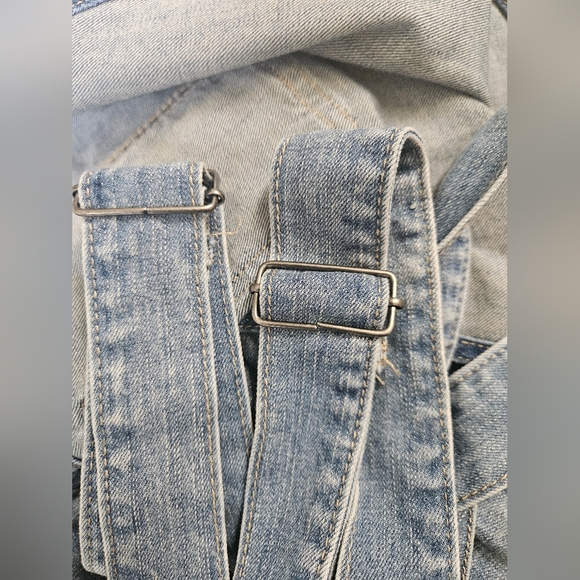 Torrid Premium-Distresed  Denim Short Overalls Women's SZ 14" - Picture 5 of 9